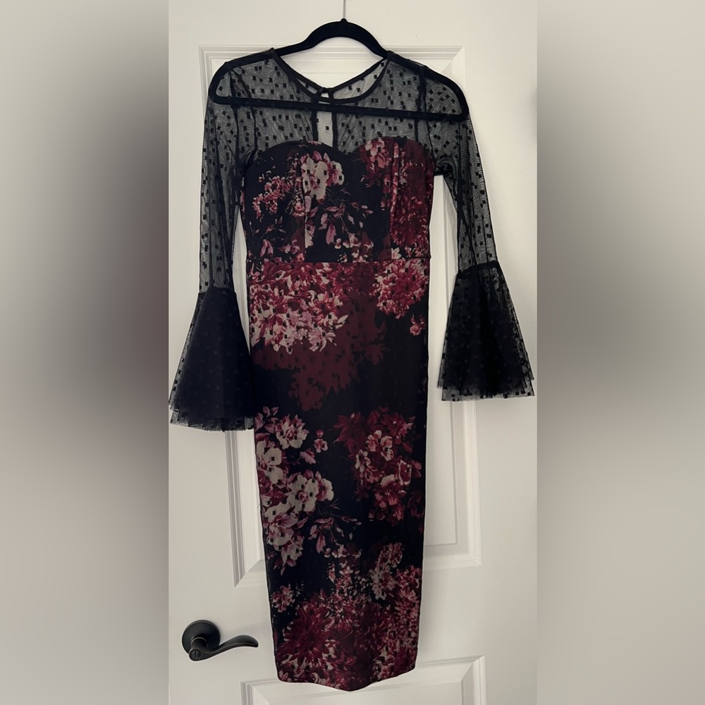 Venus floral dress size small.